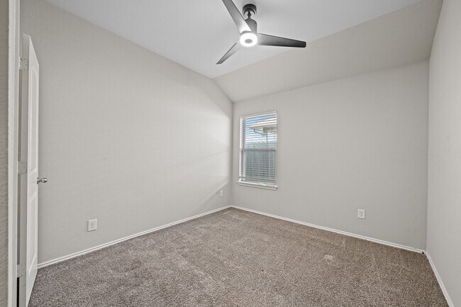 Building Photo - 4315 Isoletta Ct