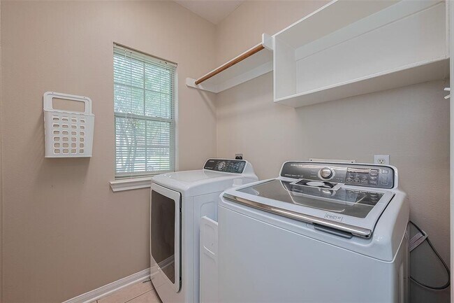 Building Photo - 21122 Lilac Meadows Ln