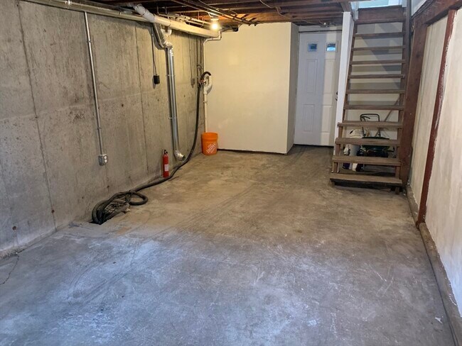 Building Photo - 683 Boylston St