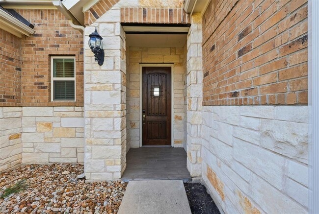 Building Photo - 3800 Empire Cv