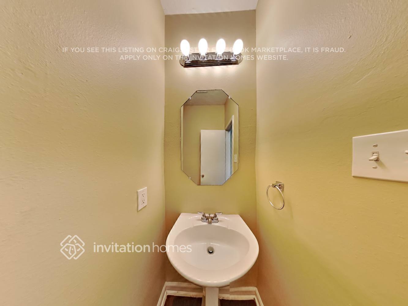 Building Photo - 18918 Forest Trace Dr