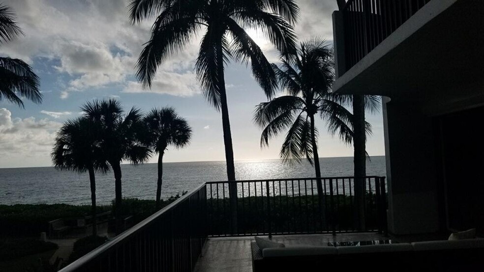 Building Photo - 4005 GULF SHORE Blvd N