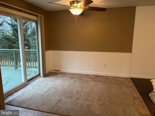 Building Photo - 2213 Green Haven Way