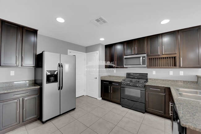 Building Photo - 8688 Bella Sparkle Ave