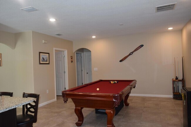 Building Photo - 4060 Dragonfly Dr