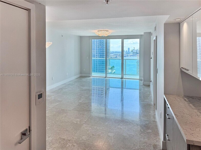 Building Photo - 31 SE 5th St