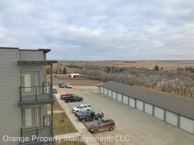 Building Photo - 1406 Main St N