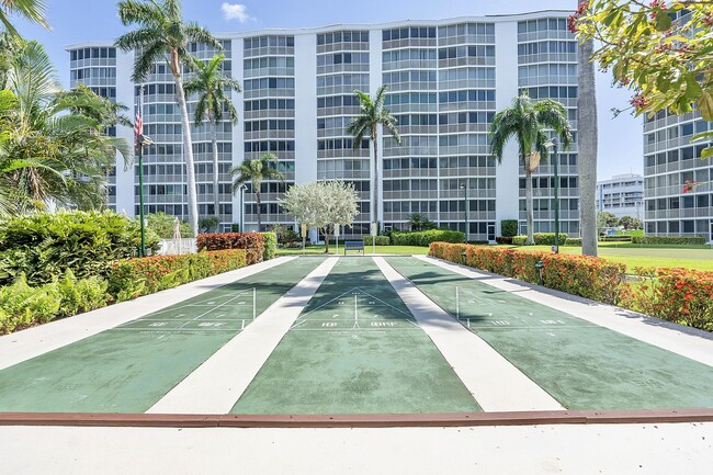Building Photo - 3310 S Ocean Blvd