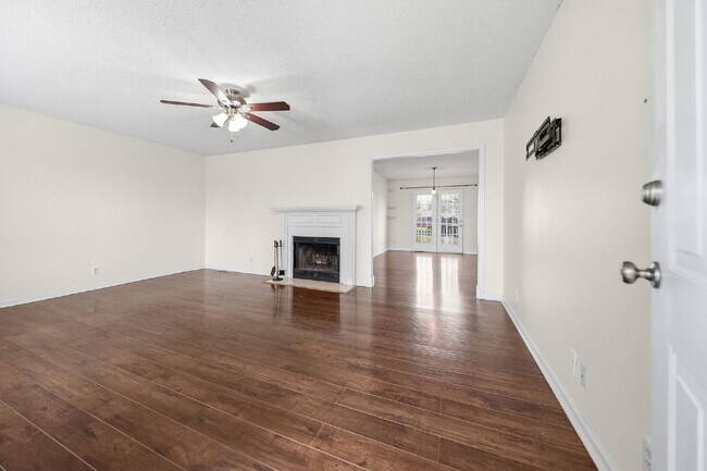 Building Photo - Charming 3-Bedroom Home with 2 Full Baths Ranch, Fenced in backyard with Storage Shed - Your Perf...