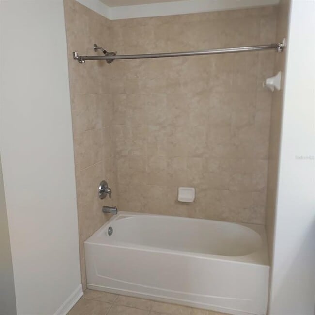 Building Photo - 6723 Holly Heath Dr