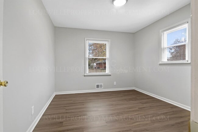 Building Photo - 3107 Iris Way