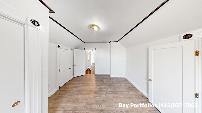 Building Photo - 1239 Haskell St