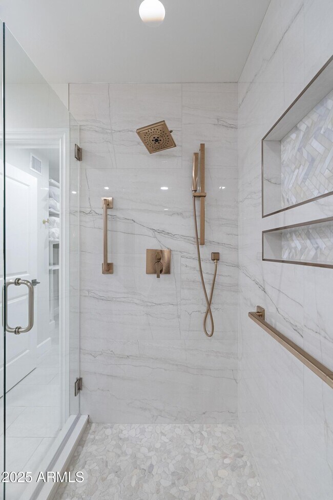 Building Photo - 8556 N 84th St