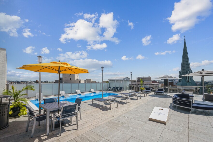 Building Photo - The Cambridge Apartments