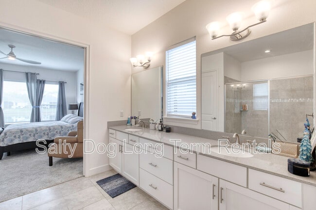 Building Photo - 394 Aquamarine Wy