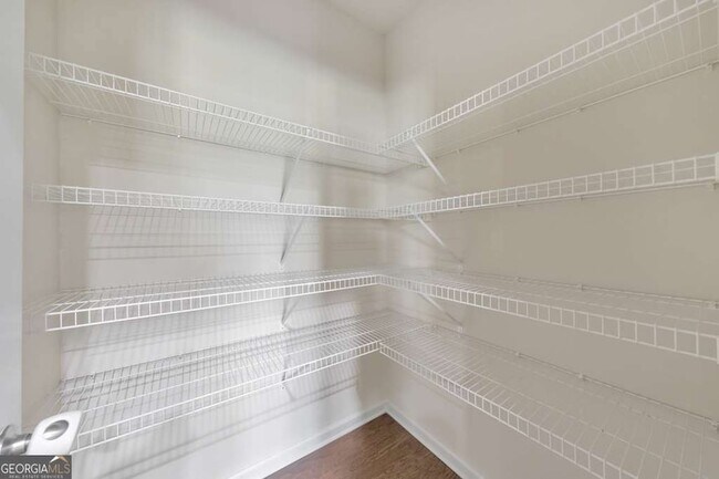 Building Photo - 4990 Brierstone Dr