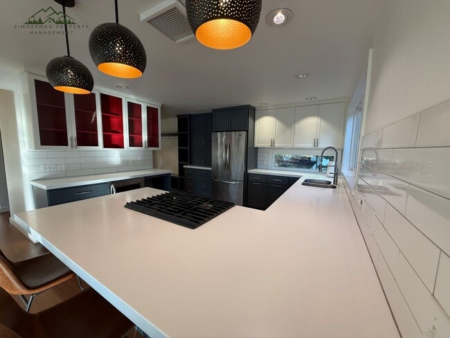 Building Photo - 1808 E 28th Ave