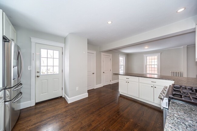 Building Photo - 15 Essex St