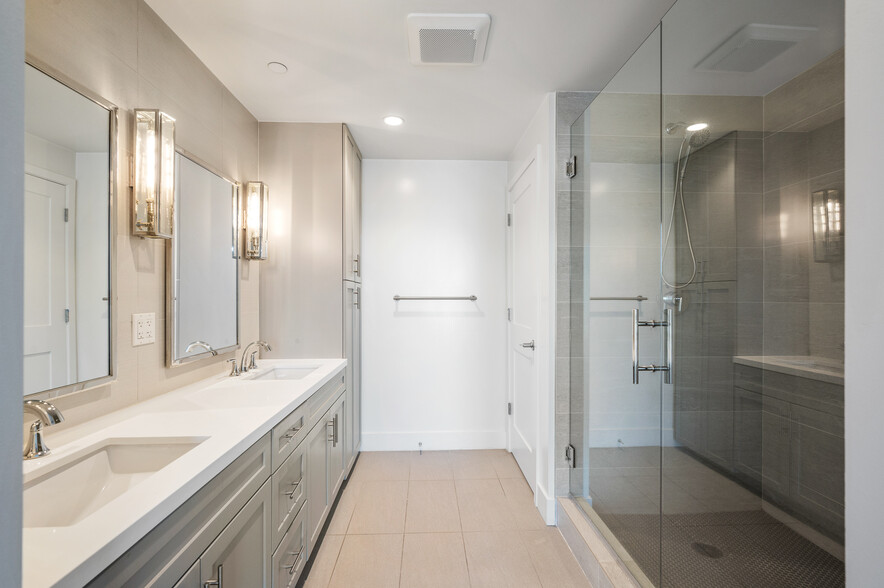 Building Photo - 1920 S Pacific Coast Hwy