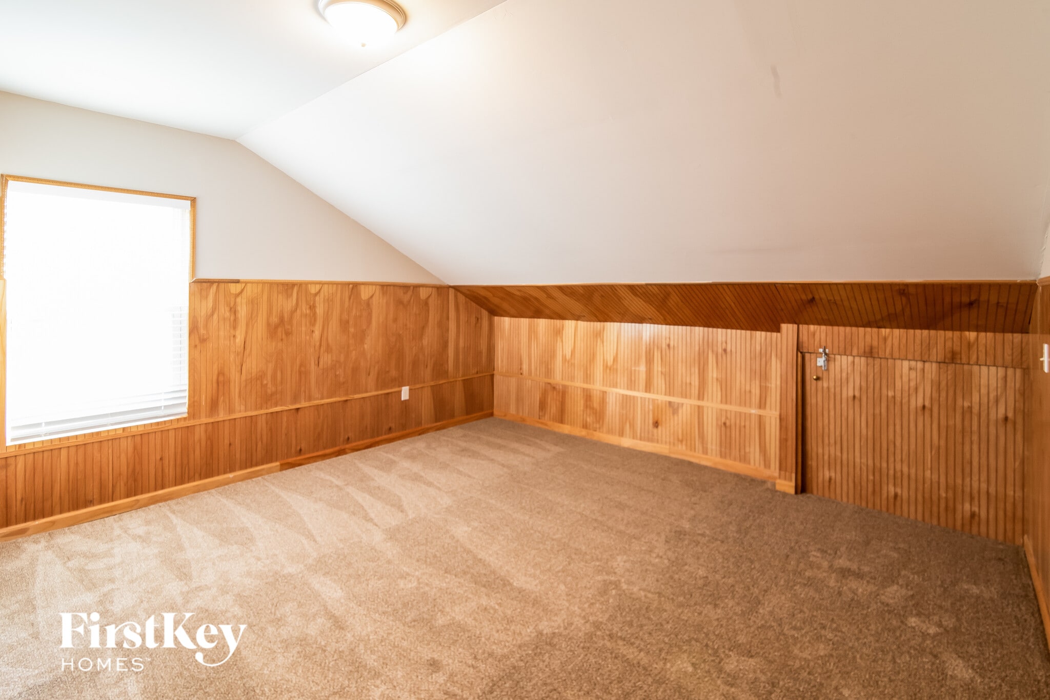 Building Photo - 7873 Sabalridge Dr