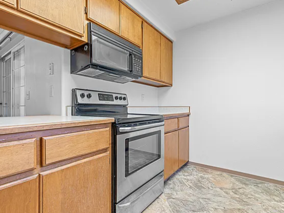 Building Photo - 1744 Sandpiper Dr