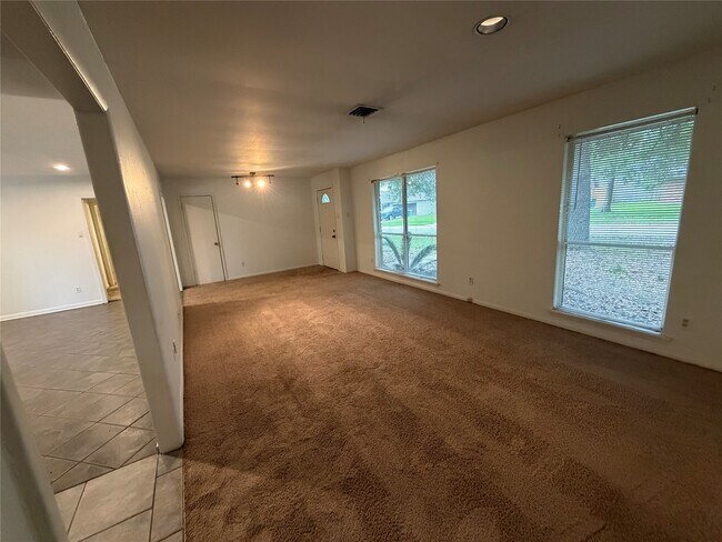 Building Photo - 5422 Spellman Rd