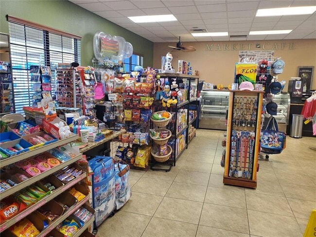 Building Photo - 8965 Cat Palm Rd