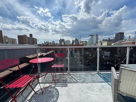 Building Photo - 196 Stanton St