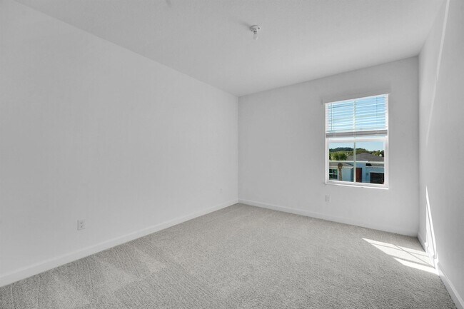 Building Photo - 3492 Cedar Grv Dr