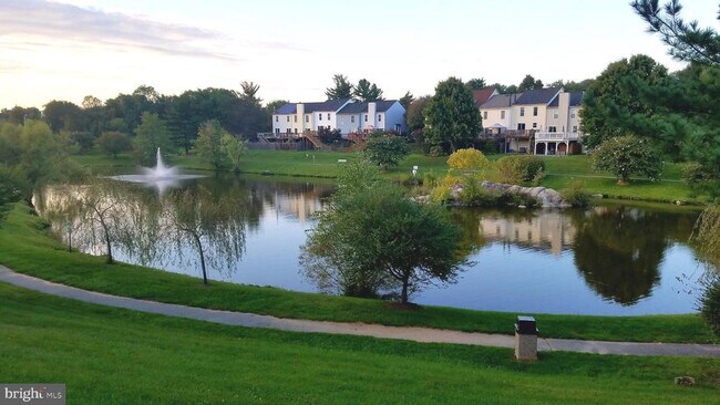 Building Photo - 10628 Sawdust Cir