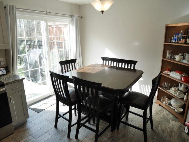Building Photo - Beautiful Townhouse- Taneytown, MD