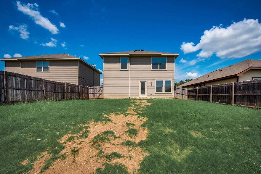 Building Photo - 1336 Glen Garden Dr