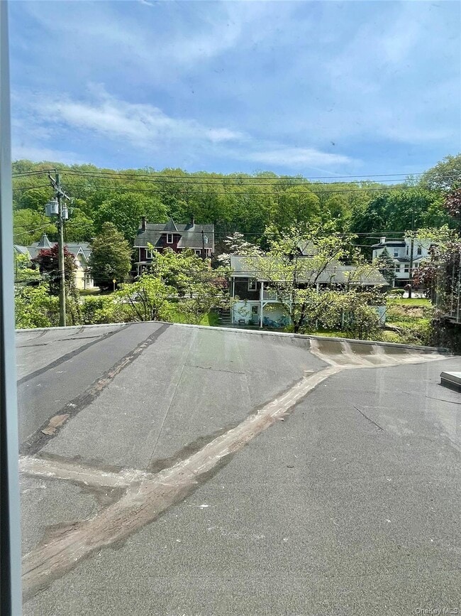 Building Photo - 306 Piermont Ave