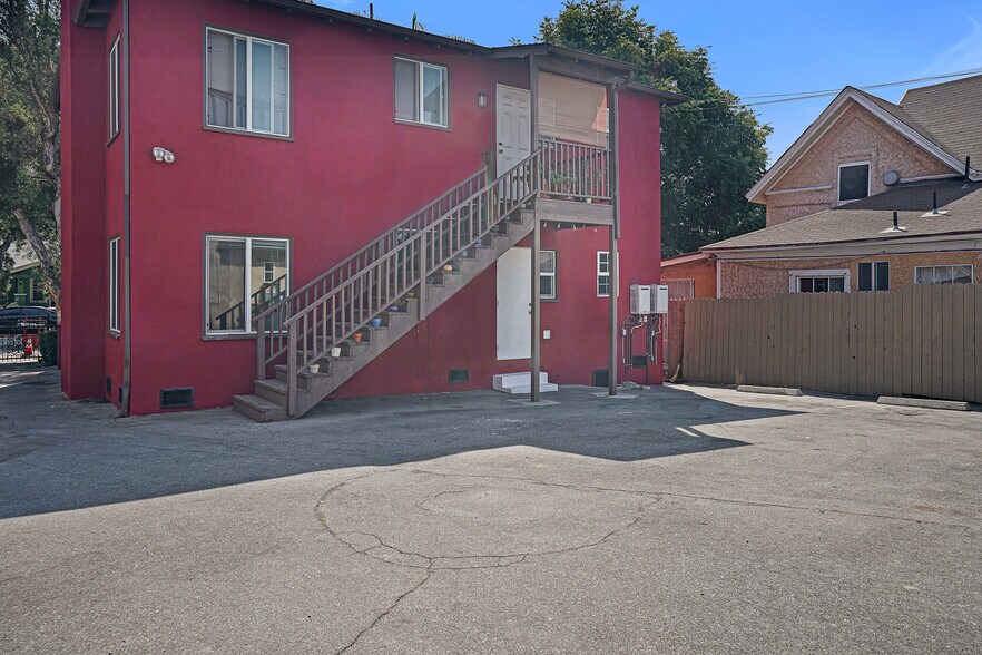 Building Photo - 615 N Coronado St