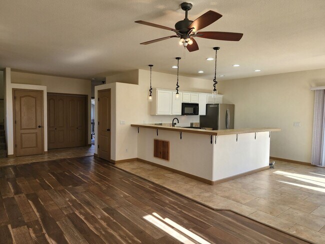 Building Photo - 2185 Quail Valley Ln