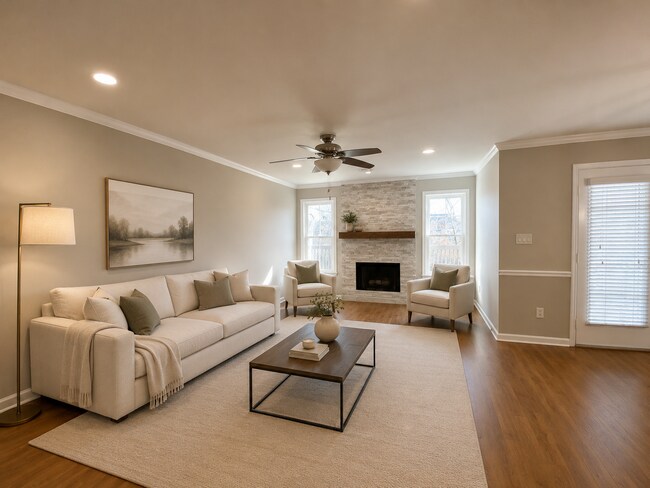 Building Photo - 2 Bedroom 2.5 Bath Townhome in Great Marietta Location w/ a Unfinished Basement