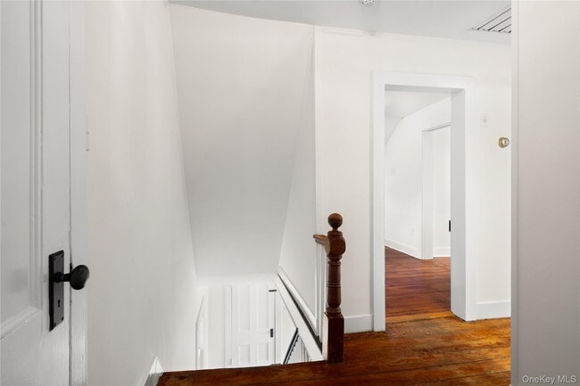 Building Photo - 127 NY-100