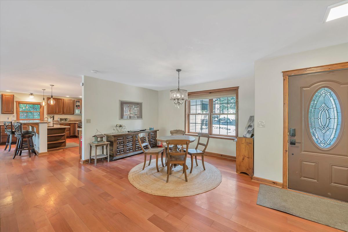 Building Photo - 1312 Squaw Rock Trail