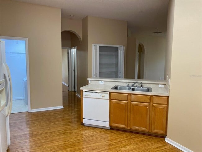 Building Photo - 604 Lakepark Trail