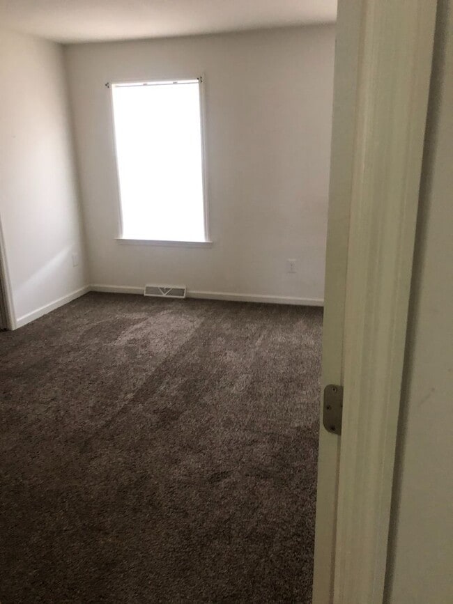 Building Photo - Beautiful 3 Bedroom, 2.5 Bath Townhome in Dallastown School District!