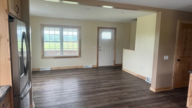 Building Photo - BRAND new 3 bedroom 1.5 bath LAUREL SCHOOL Ready now!