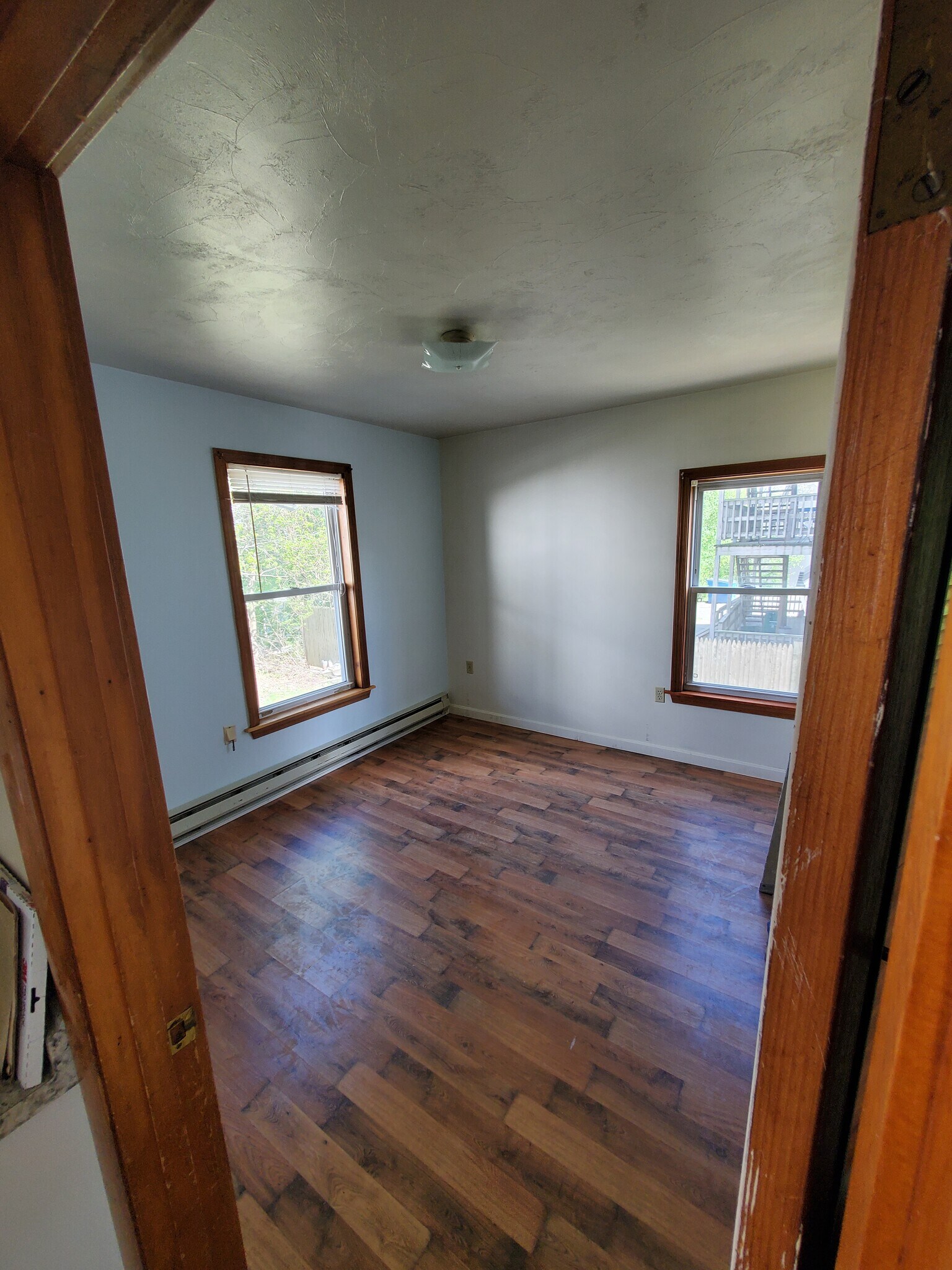 Master Bedroom, 10'x10.5' 105 sq ft - 3 Ludlow St