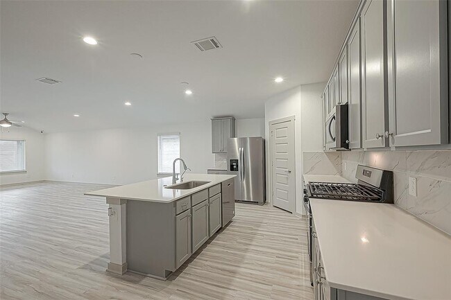 Building Photo - 7006 Telford Holw Trl