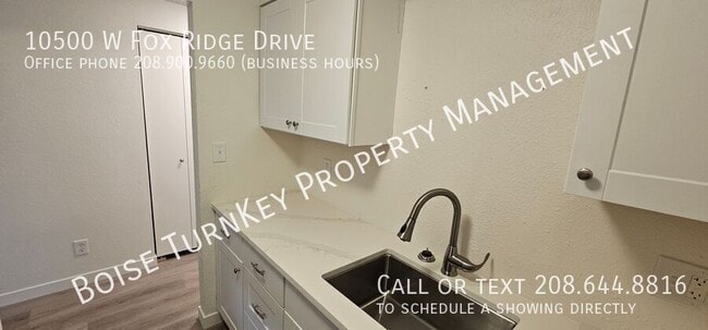 Building Photo - 10500 W Fox Ridge Dr