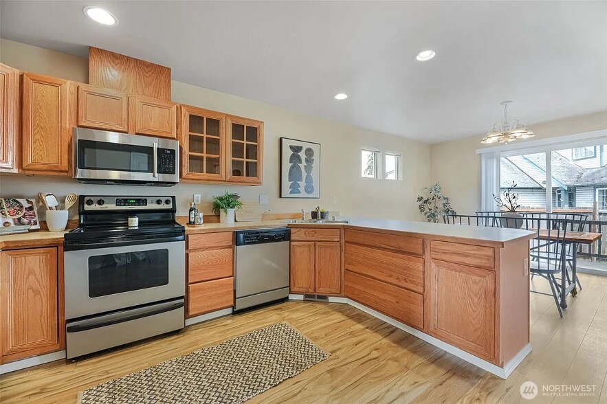 Building Photo - 9323 4th Ave W