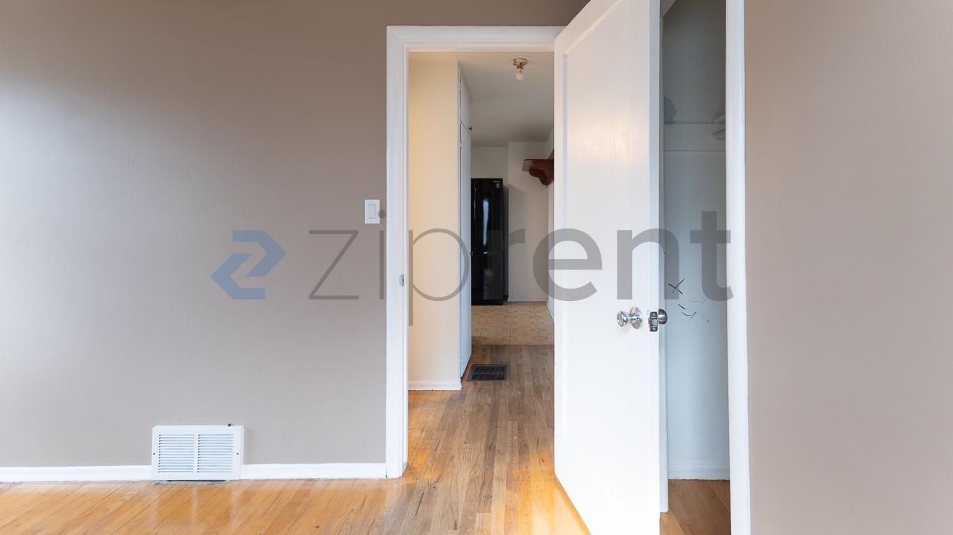 Building Photo - 5703 N Alberta St