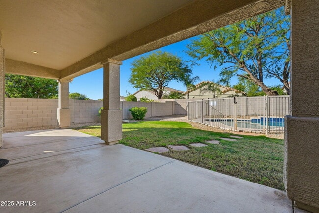 Building Photo - 7842 E Nestling Way