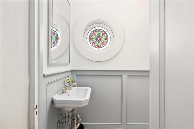 Building Photo - 89 Gibbs Ave