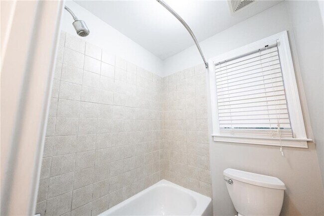 Building Photo - 1949 Point River Dr