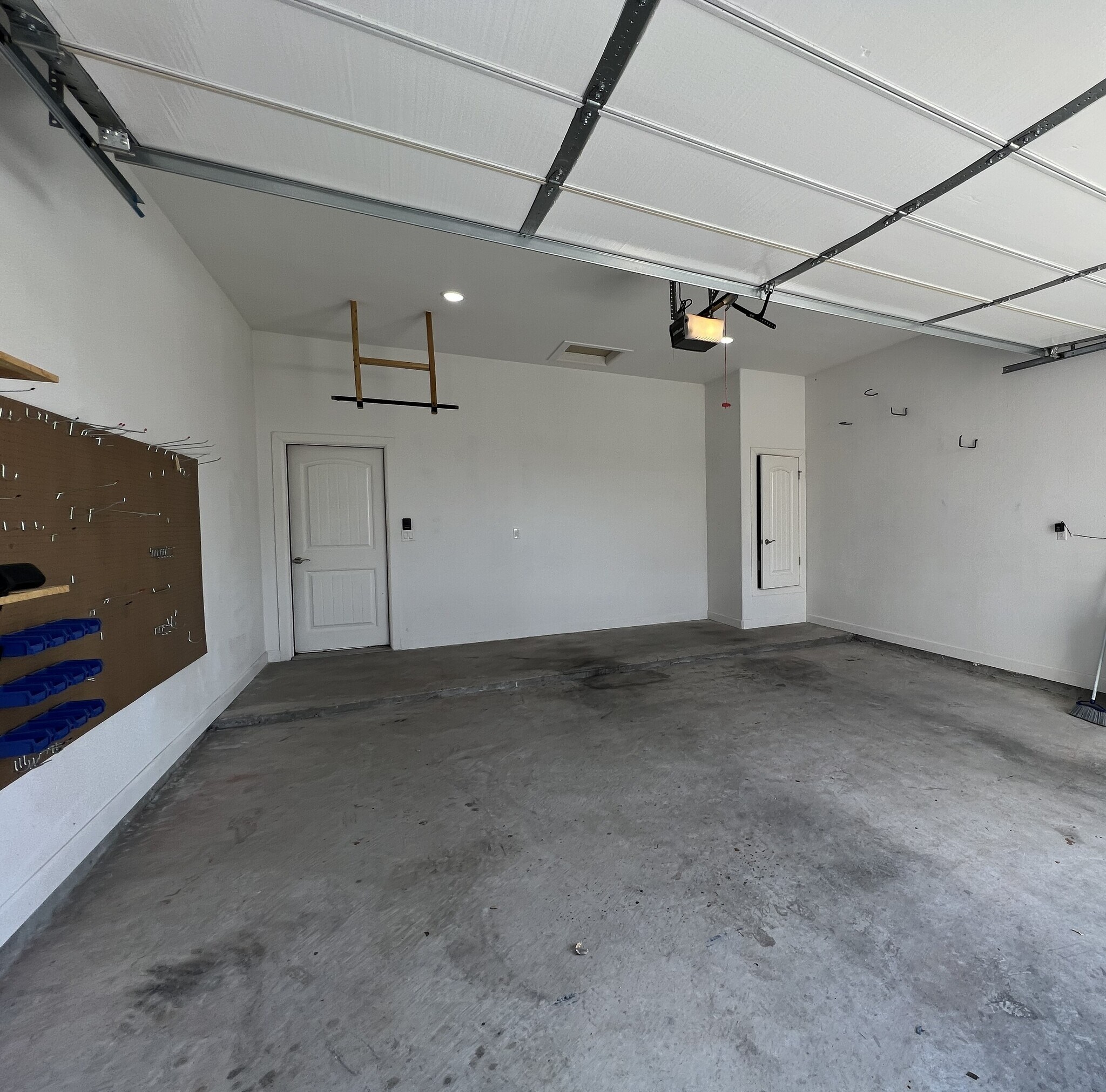 2 Car Garage - 3456 David Palacio Dr